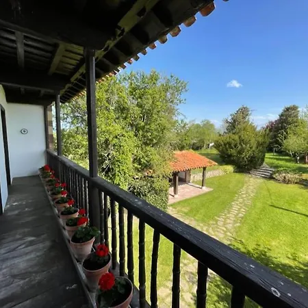 Branas, Casona Stylish Host ,san Vicente De La Barquera Holiday home