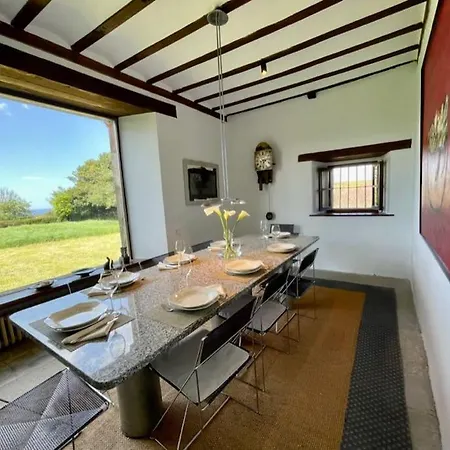 Branas, Casona Stylish Host ,san Vicente De La Barquera Holiday home *