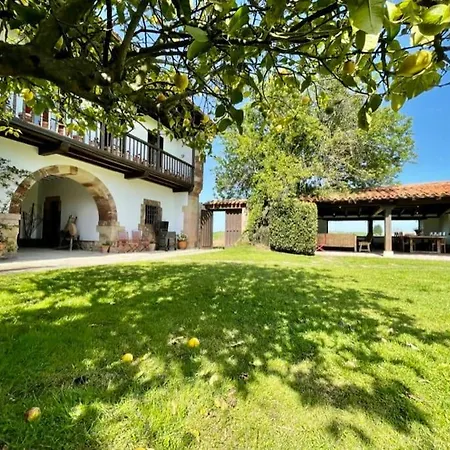 Branas, Casona Stylish Host ,san Vicente De La Barquera *