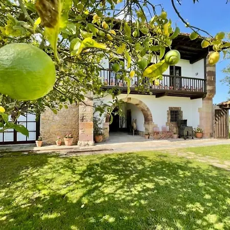 Branas, Casona Stylish Host ,san Vicente De La Barquera