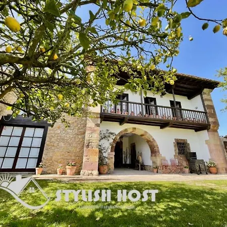 Branas, Casona Stylish Host ,san Vicente De La Barquera Holiday home